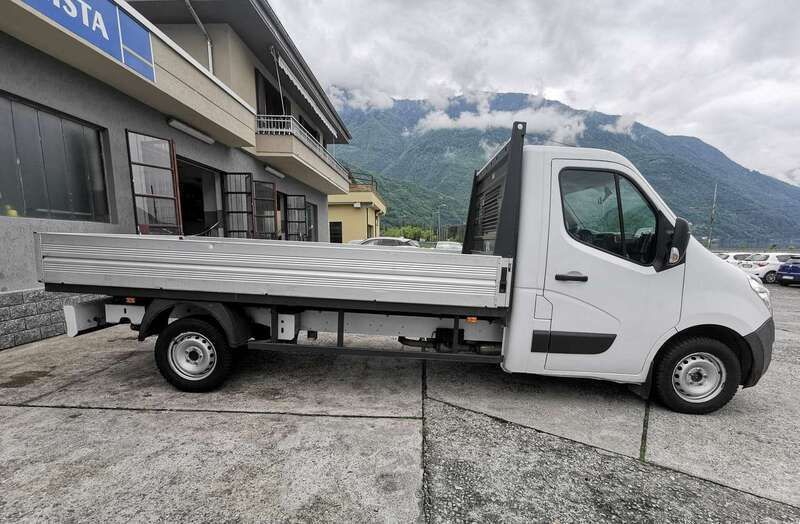 Usata Opel Movano 131 CV (96 kW) 2016 Bianco Furgone