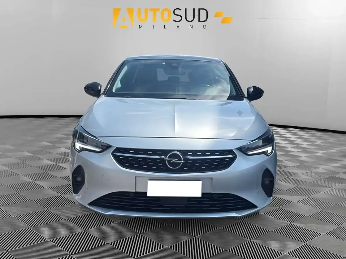 Usata Opel Corsa Elegance 101 CV (74 kW) 2023 Argento Utilitaria