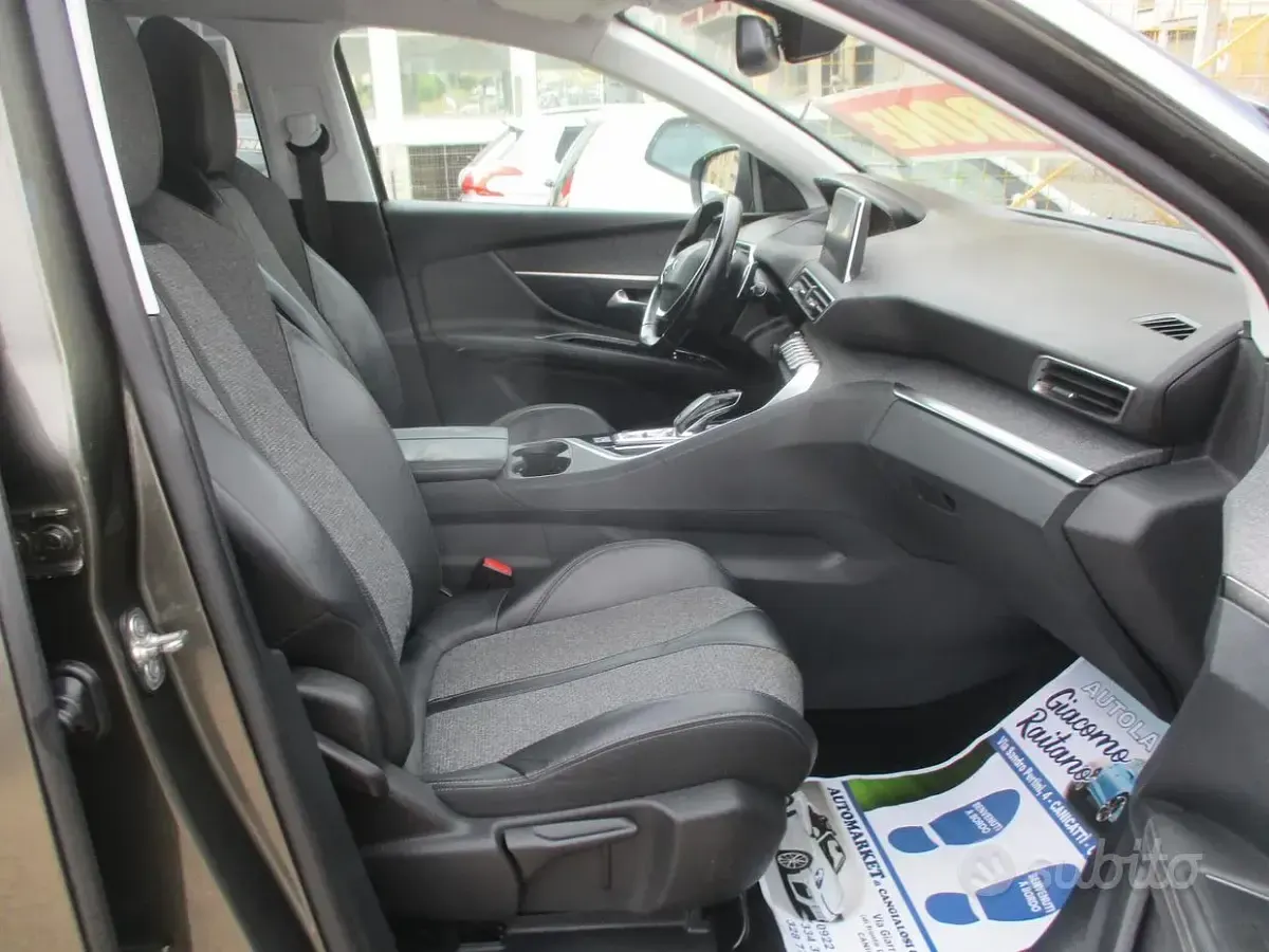 Usata Peugeot 3008 S 120 CV (88 kW) 2018 Grigio SUV