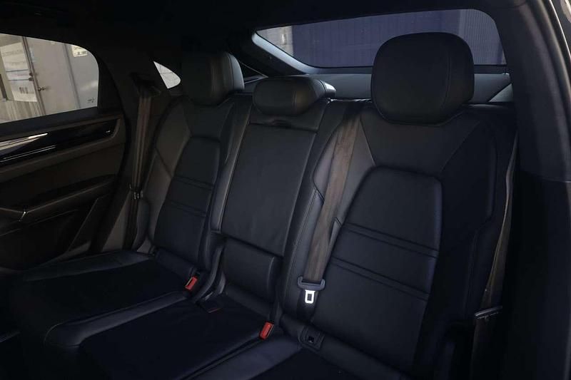 Usata Porsche Cayenne Turbo 549 CV (403 kW) 2019 Nero SUV