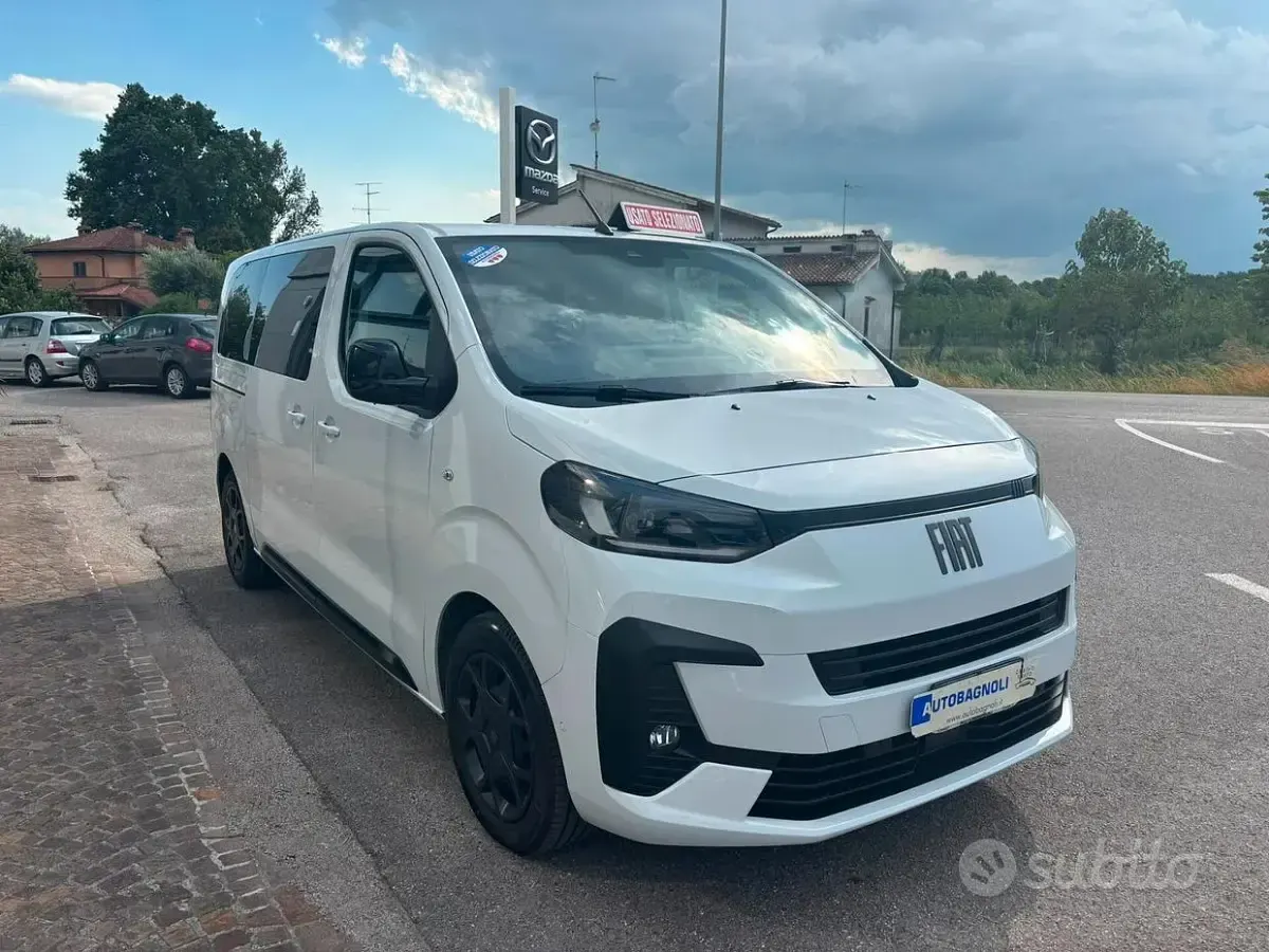 Usata Fiat Ulysse 130 kW (177 CV) 2025 Bianco Monovolume