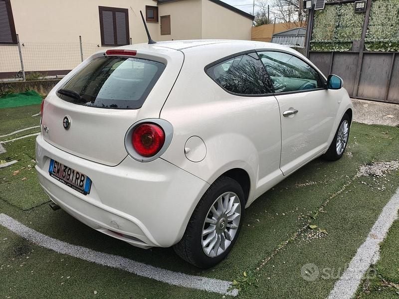 Usata Alfa Romeo MiTo 70 CV (51 kW) 2014 Bianco Utilitaria