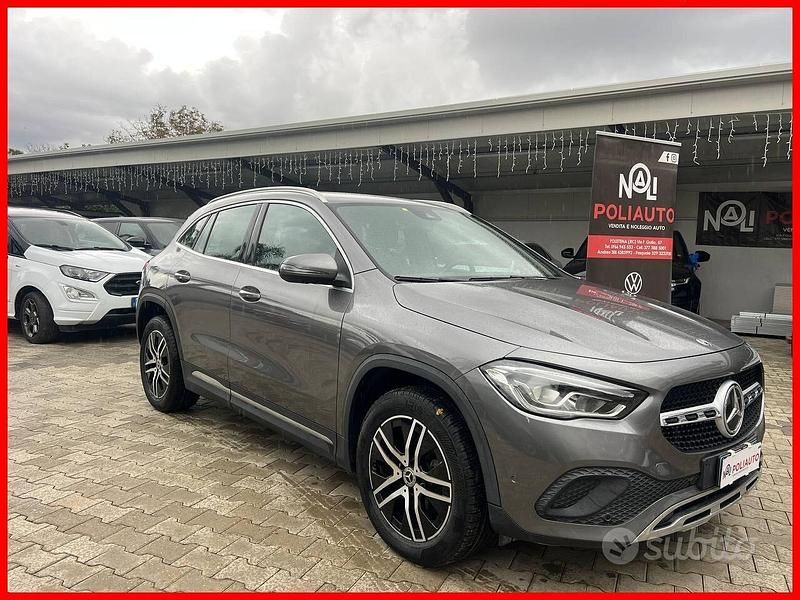 Grigio Usata 2022 Mercedes GLA200 SUV | 24.700 € (Super prezzo) - Immagine 1/4