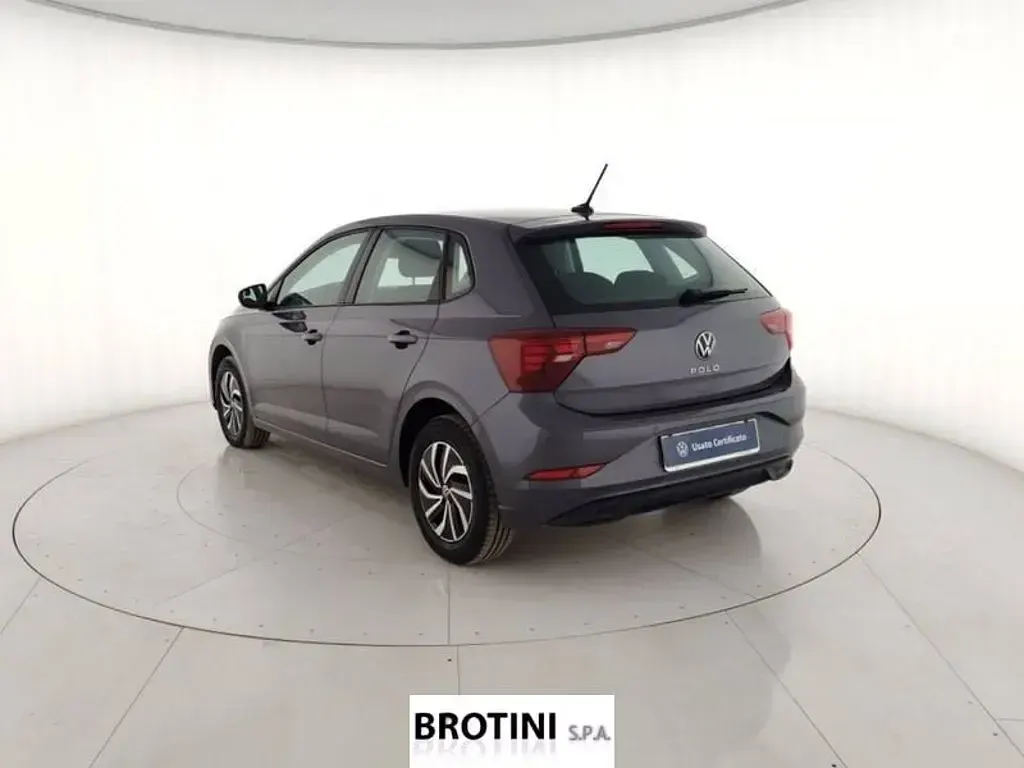 Usata VW Polo Life 95 CV (69 kW) 2025 Grigio metallizzato Utilitaria