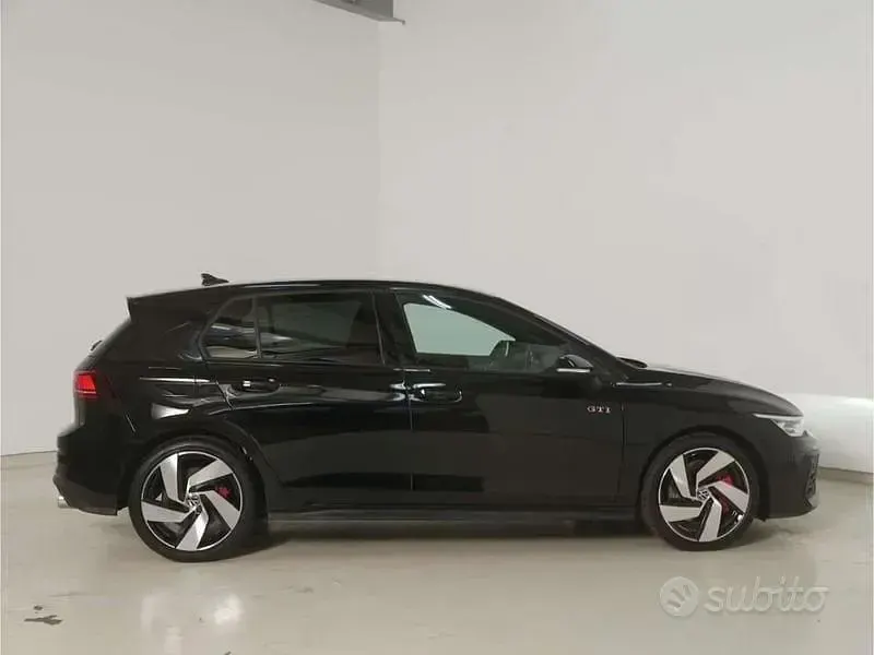 Usata VW Golf VIII Style 265 CV (194 kW) 2025 Nero Berlina