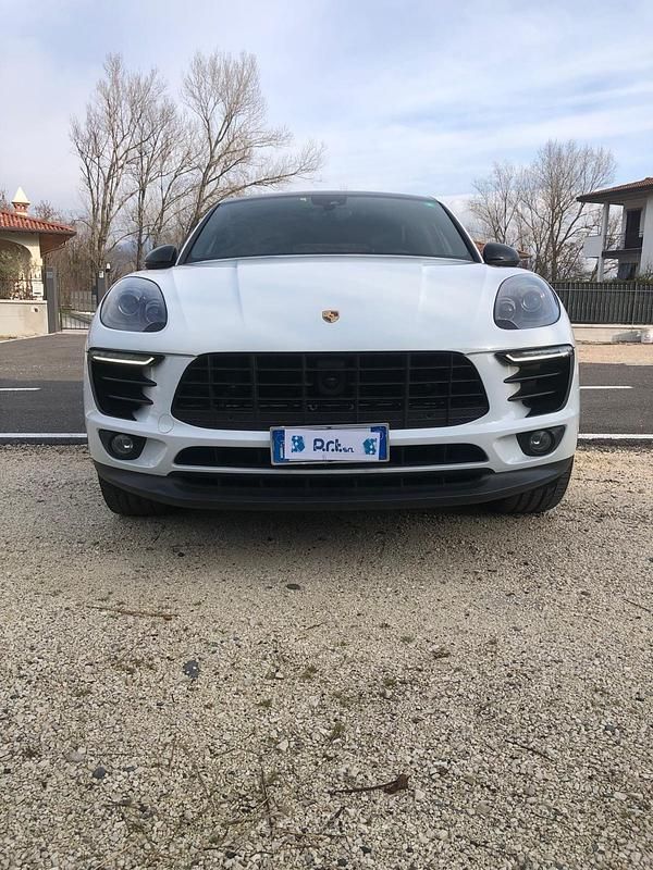 Usata Porsche Macan 252 CV (185 kW) 2018 Bianco SUV
