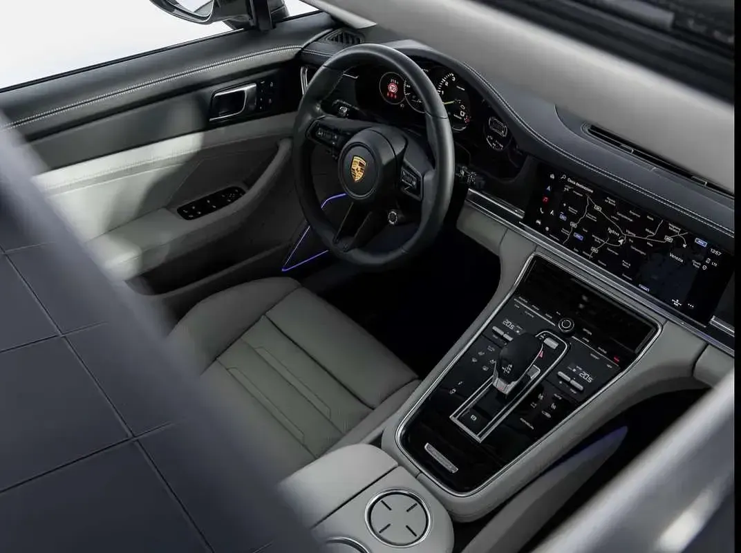 Usata Porsche Panamera S E-Hybrid Platinum Edition 330 CV (242 kW) 2022 Utilitaria