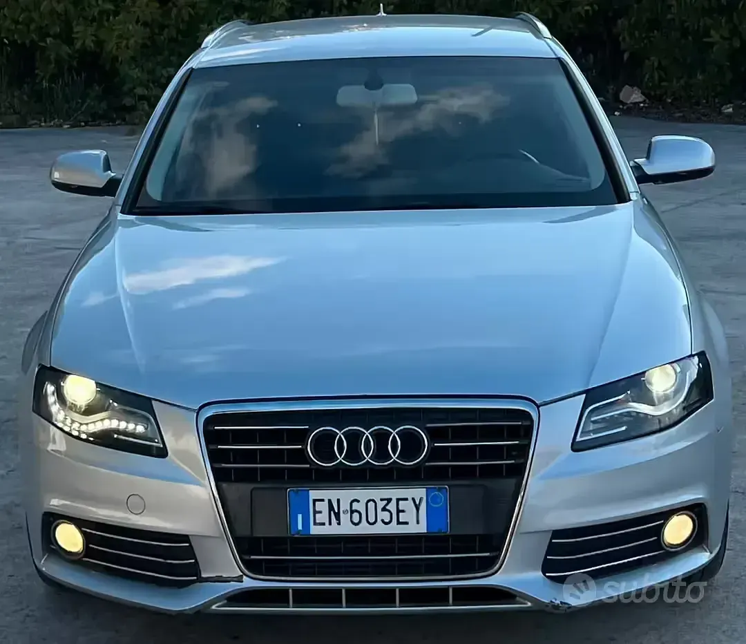 Usata Audi A4 143 CV (105 kW) 2012 Grigio Station wagon