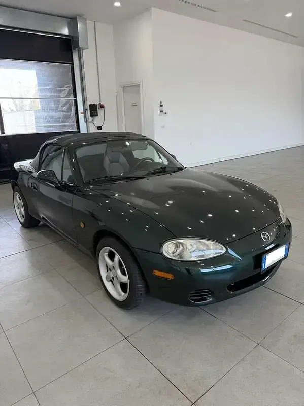 Usata Mazda MX5 110 CV (80 kW) 2001 Cabrio