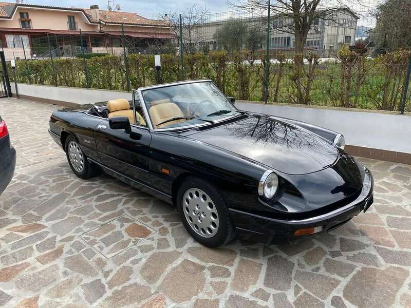 Usato 1992 Alfa Romeo 2000 2.0 Benzin 122 CV (16.900 €)