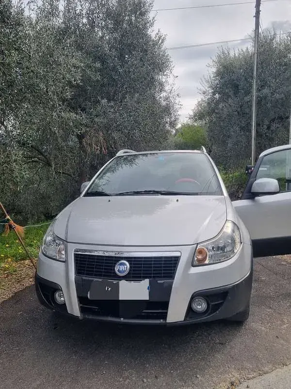 Usata Fiat Sedici Dynamic 107 CV (78 kW) 2007 SUV