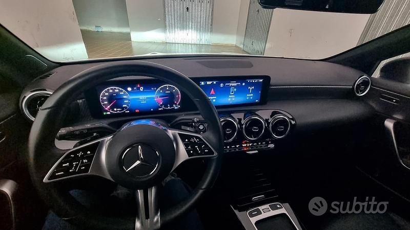 Usata Mercedes A180 2023 Bianco Berlina