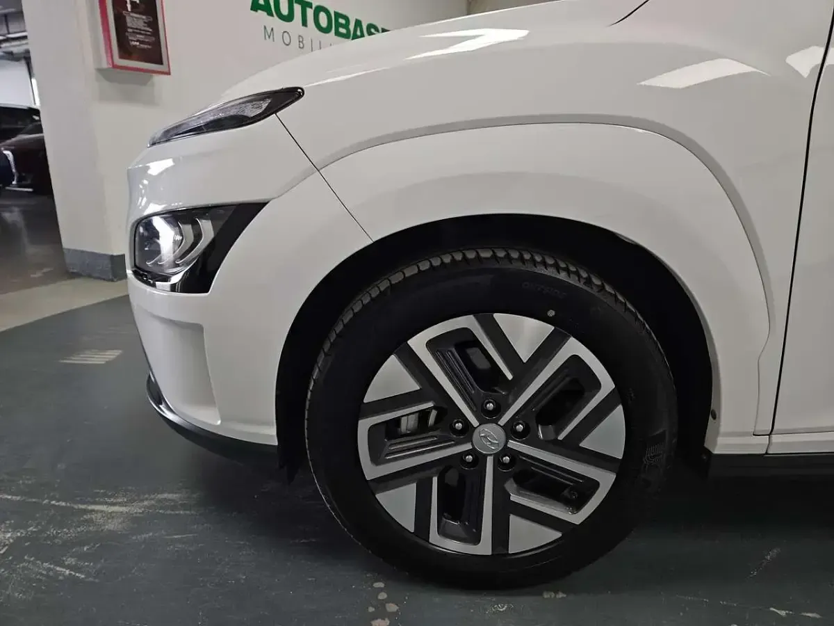Usata Hyundai Kona 25 kW (35 CV) 2021 Bianco SUV