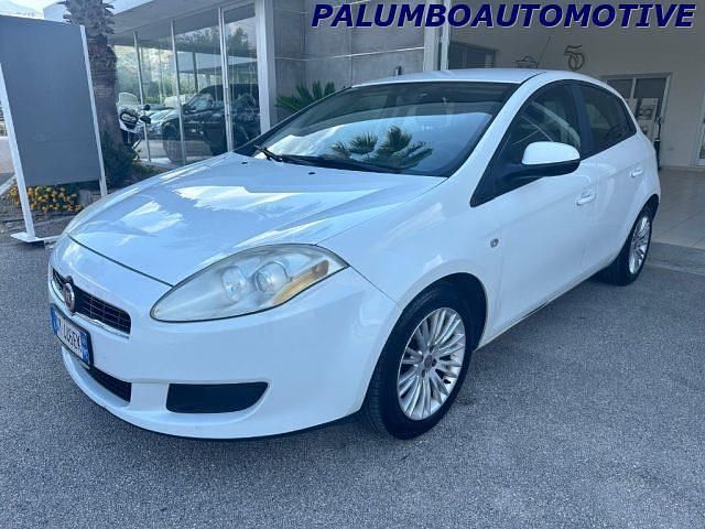 Bianco(met.) Usata 2009 Fiat Bravo Active Due volumi | 2900 € (Ottimo prezzo) - Immagine 1/4
