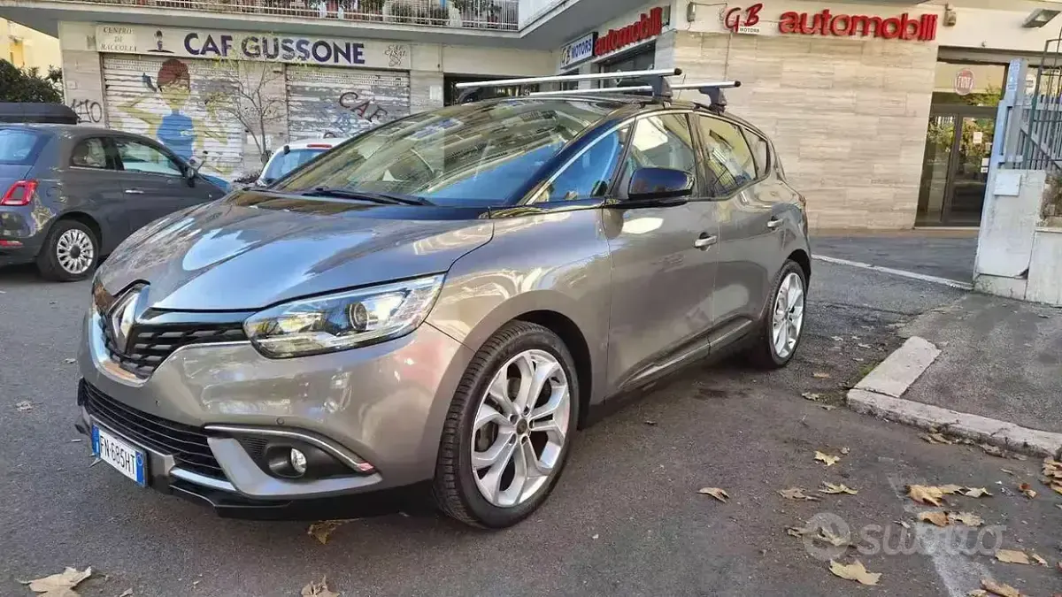 Usata Renault Scénic IV 110 CV (80 kW) 2018 Grigio Monovolume