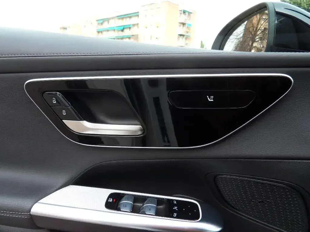 Usata Mercedes GLC220 Advanced Plus 197 CV (144 kW) 2022 Bianco SUV