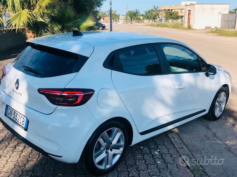 Usata Renault Clio V Evolution 100 CV (73 kW) 2023 Bianco Berlina