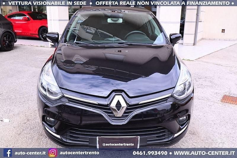 Second-hand Renault Clio IV LIMITED 73 CP (53 kW) 2017 Negru Berlinǎ