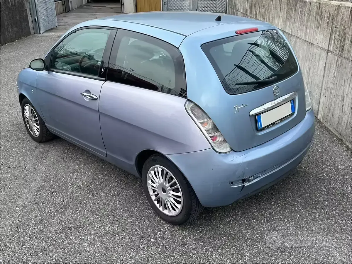 Usata Lancia Ypsilon 60 CV (44 kW) 2008 Utilitaria