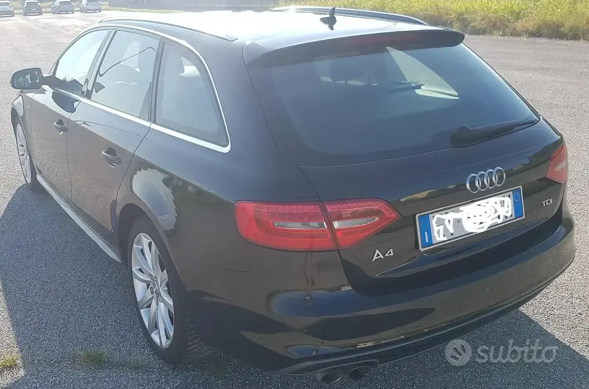 Usata Audi A4 S-Line 150 CV (110 kW) 2015 Nero Station wagon