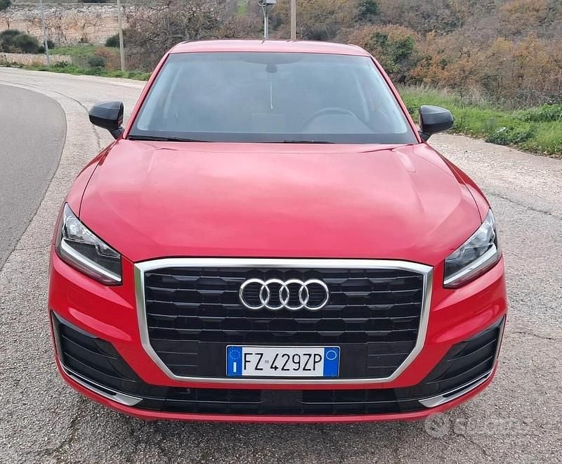 Usata Audi Q2 Admired 116 CV (85 kW) 2020 Rosso SUV