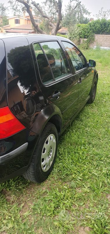 Usata VW Golf IV 75 CV (55 kW) 1998 Berlina
