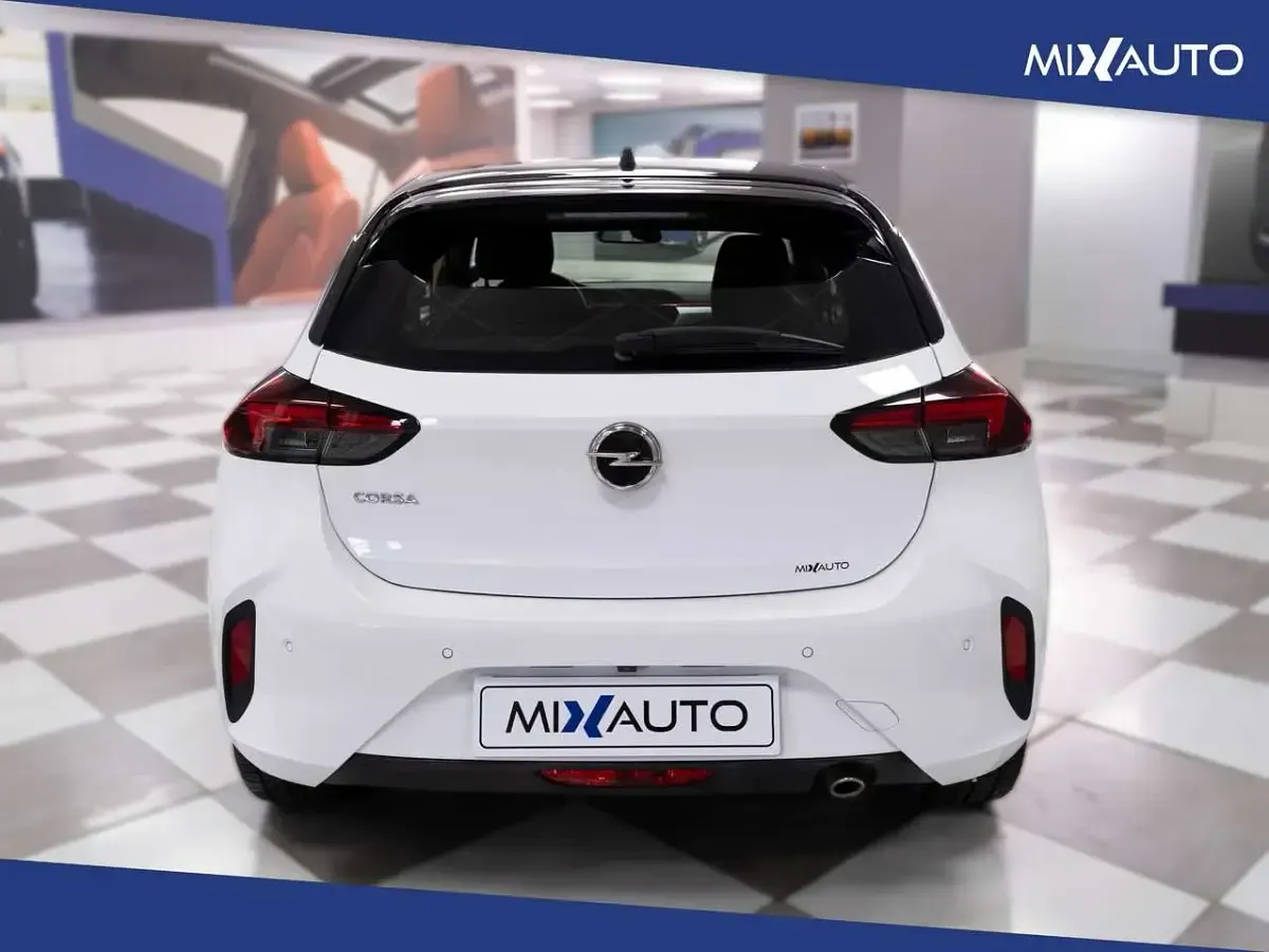 Usata Opel Corsa GS Line 101 CV (74 kW) 2022 Bianco Utilitaria