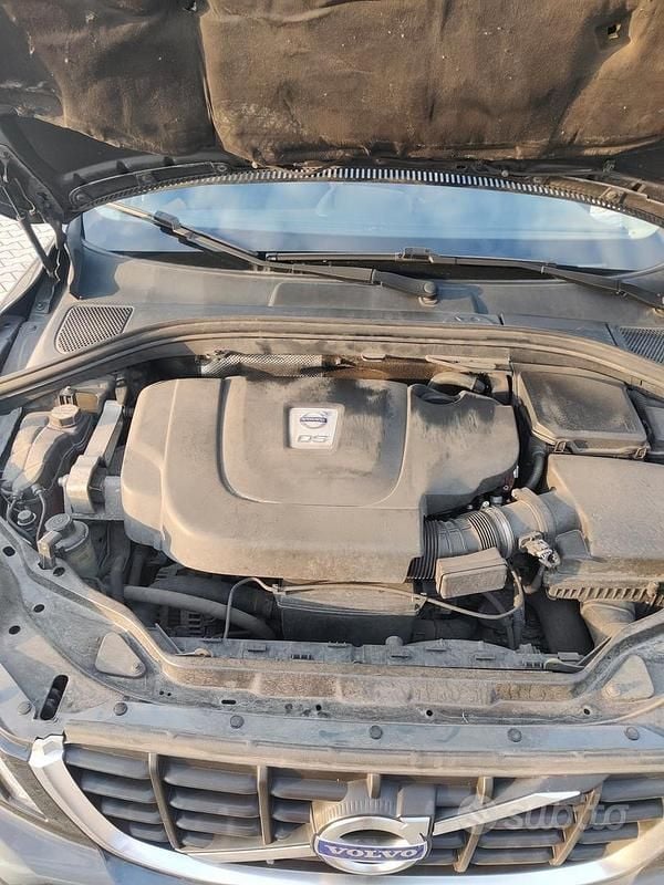 Usata Volvo XC60 Momentum 205 CV (150 kW) 2010 Nero SUV