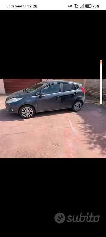 Usata Ford Fiesta 68 CV (50 kW) 2009 Blu Utilitaria