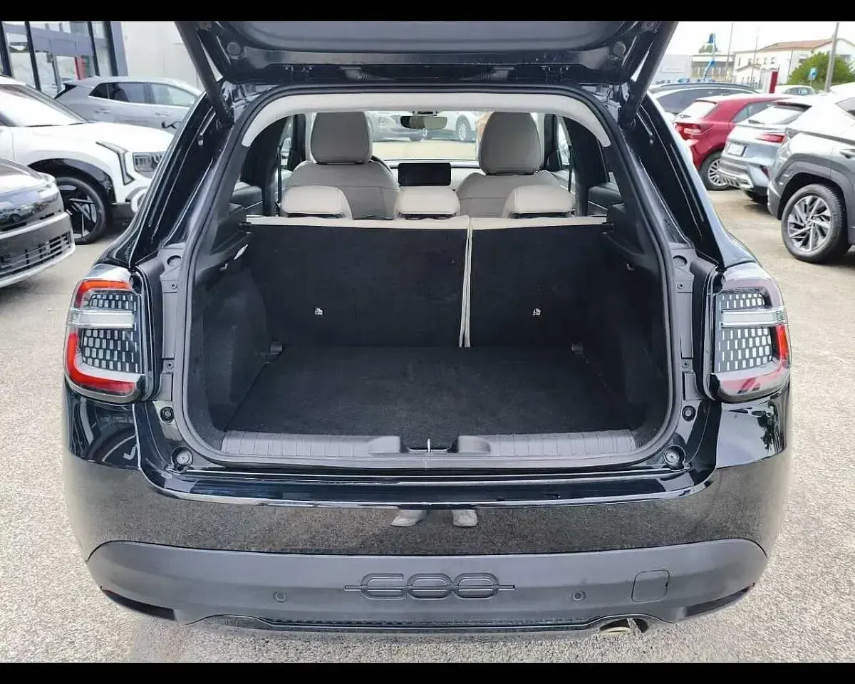 Usata Fiat 600 La Prima 110 CV (80 kW) 2025 Nero SUV