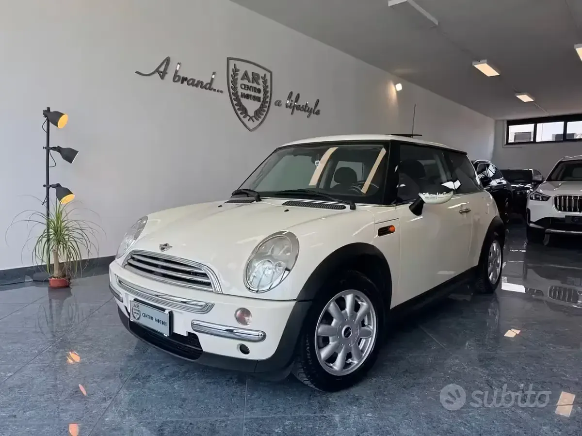 Usata Mini One D 75 CV (55 kW) 2003 Marrone Utilitaria