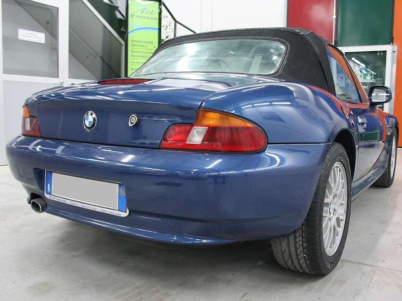 Usata BMW Z3 Comfort Edition 118 CV (86 kW) 2002 Blu/azzurro Cabrio