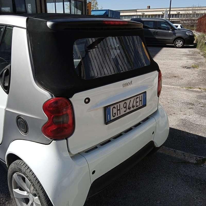 Bianco Usata 2008 Smart ForTwo Cabrio Passion Cabrio | 2500 € (Buon prezzo) - Immagine 1/3
