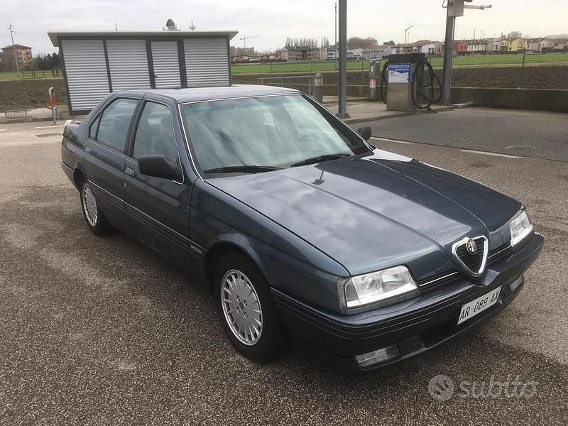 Begagnad Alfa Romeo 164 145 HK (106 kW) 1990 Blå Sedan