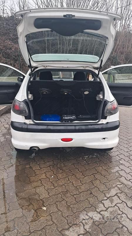 Usata Peugeot 206 2004 Bianco Berlina