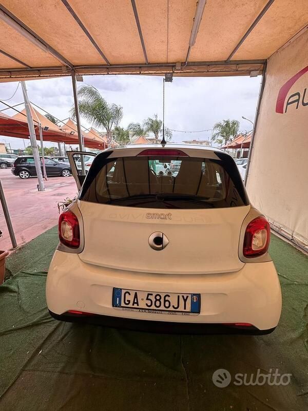 Usata Smart ForFour Passion 71 CV (52 kW) 2019 Bianco Utilitaria
