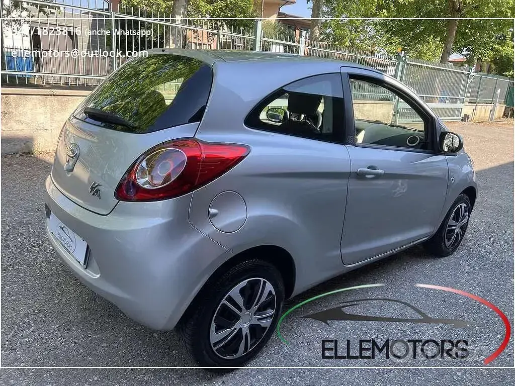Usata Ford Ka Titanium 69 CV (50 kW) 2012 Argento Utilitaria