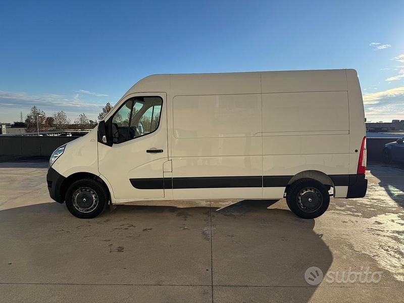 Usata Renault Master 131 CV (96 kW) 2017 Bianco Berlina