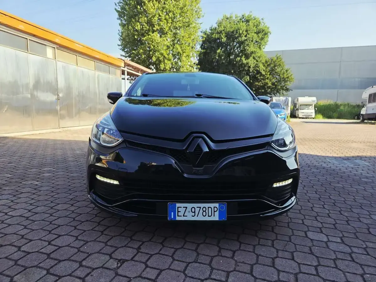 Usata Renault Clio IV R.S. 200 CV (147 kW) 2015 Nero Berlina