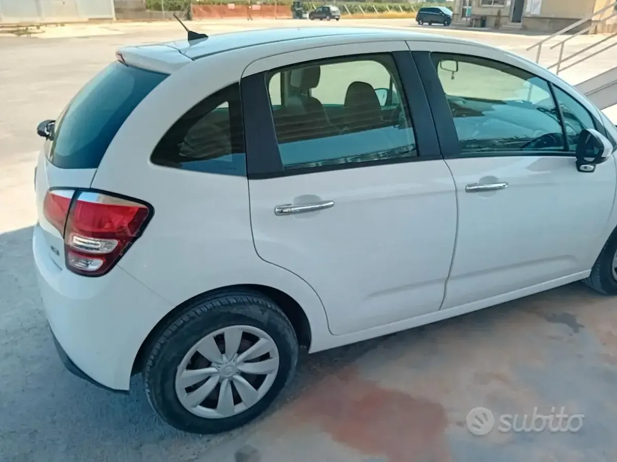 Usata Citroën C3 68 CV (50 kW) 2015 Bianco Utilitaria