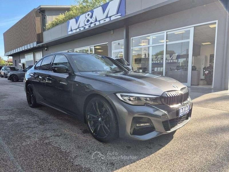 Usata BMW 318 M Sport 150 CV (110 kW) 2021 Grigio scuro Berlina