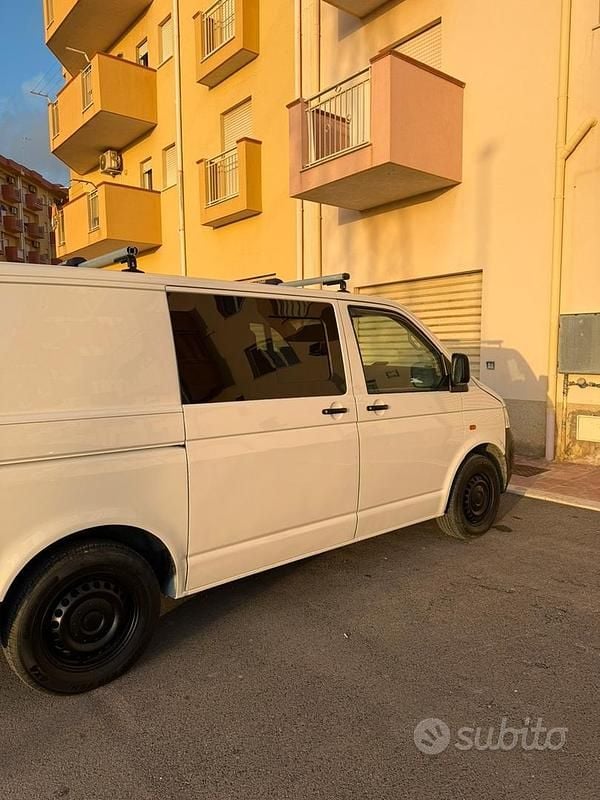 Usata VW T5 105 CV (77 kW) 2005 Bianco Furgone