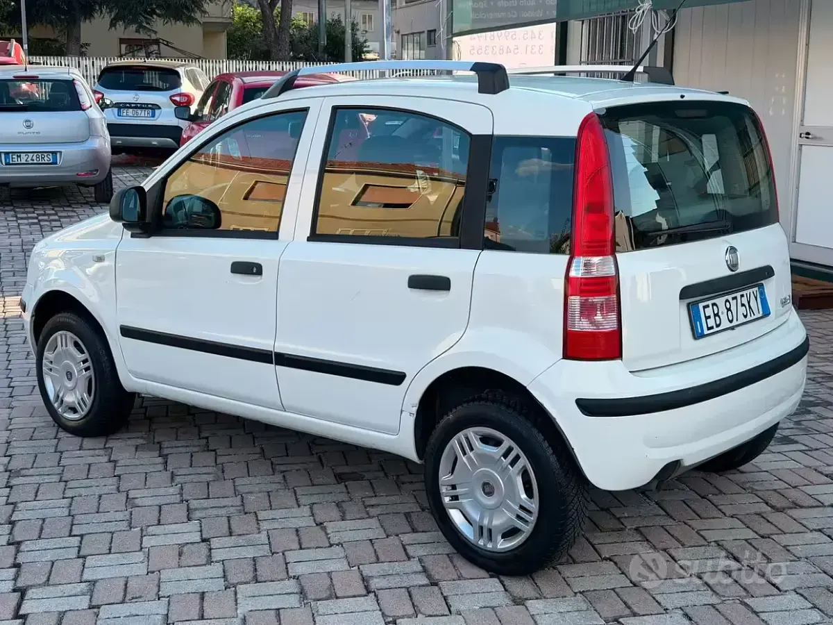 Usata Fiat Panda Classica 69 CV (50 kW) 2012 Bianco Utilitaria