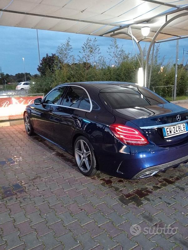 Usata Mercedes C220 170 CV (125 kW) 2014 Blu Berlina