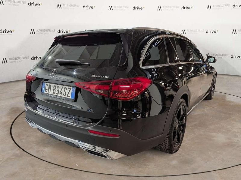 Usata Mercedes C220 Premium 200 CV (147 kW) 2023 Nero Station wagon