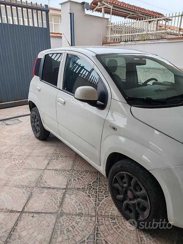 Usata Fiat Panda 85 CV (62 kW) 2014 Utilitaria