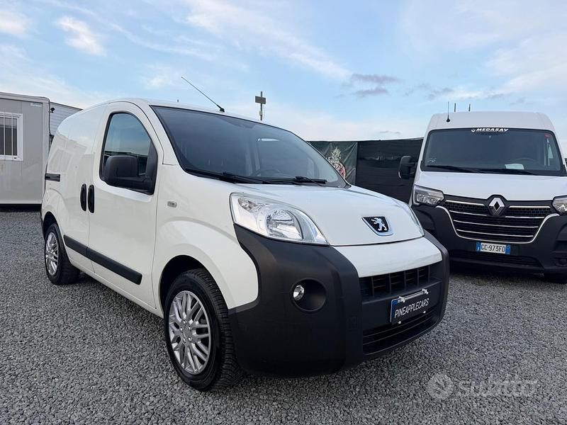 Usata Peugeot Bipper 80 CV (58 kW) 2016 Bianco Monovolume