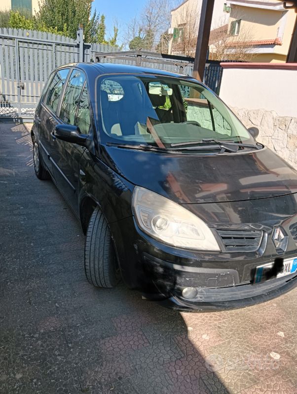Nero Usata 2008 Renault Scénic II Monovolume | 1599 € (Ottimo prezzo) - Immagine 1/4