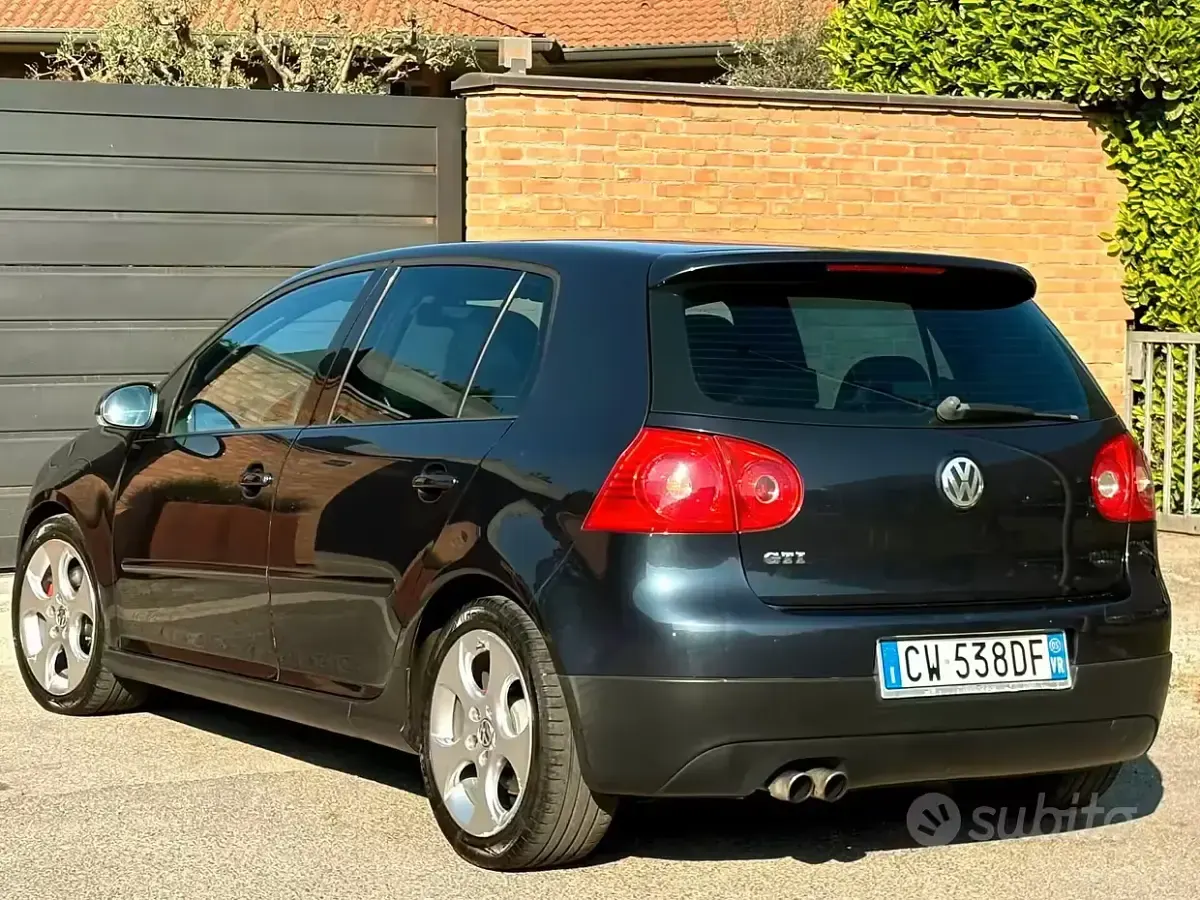 Usata VW Golf IV GTI 200 CV (147 kW) 2005 Grigio Berlina