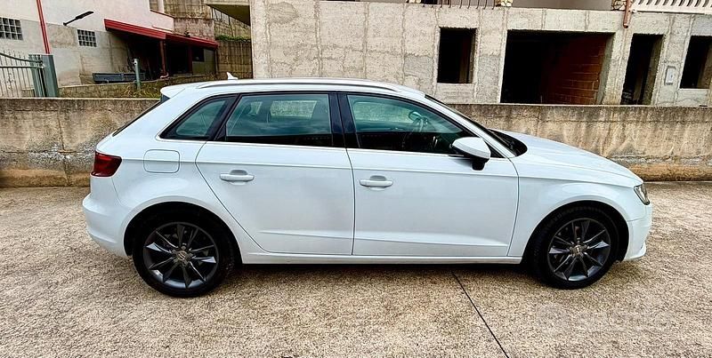 Usata Audi A3 Comfort 105 CV (77 kW) 2013 Bianco Berlina